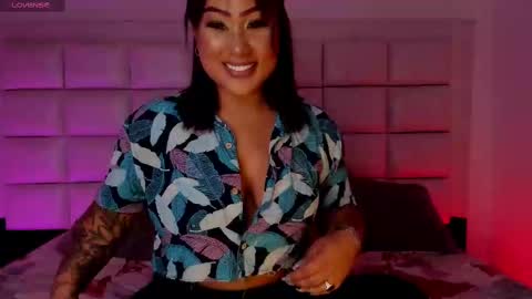 Snapshot of saarawiilson chatting on 17, 9, 2025 SARA WILSON online show from 17, 9, 2025