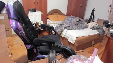 Snapshot of saboda chatting on 18, 12, 2024 1141323 my Lord Mister Max moms treasure online show from 18, 12, 2024