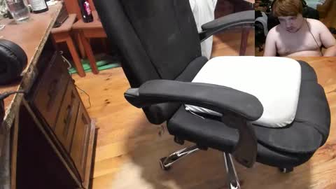 Snapshot of saboda chatting on 10, 9, 2025 1141323 my Lord Mister Max moms treasure online show from 10, 9, 2025