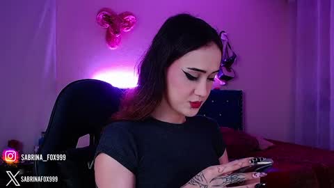 sabrina fox online show from 4, 4, 2026