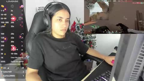 Snapshot of sabrina_chester_02 chatting on 13, 12, 2025 Angie online show from 13, 12, 2025