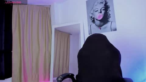 Snapshot of sabrina_lopez1 chatting on 28, 9, 2025 sabrina_lopez1 online show from 28, 9, 2025