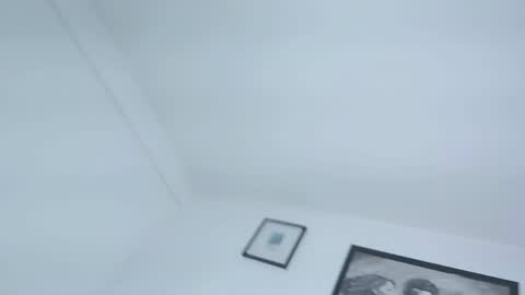 Sabrina Mora online show from 23, 1, 2025