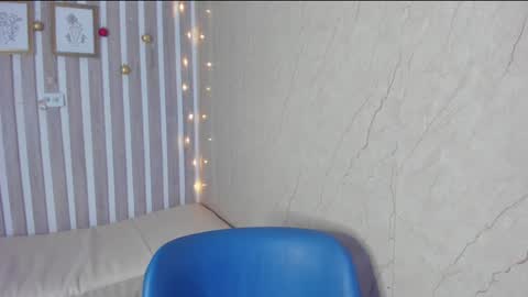 Snapshot of sabrinahims_ chatting on 19, 12, 2024 mariana online show from 19, 12, 2024