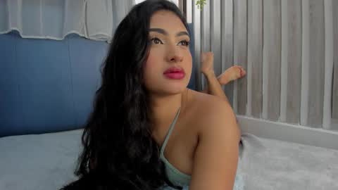 Snapshot of sabrinahims_ chatting on 29, 9, 2025 mariana online show from 29, 9, 2025