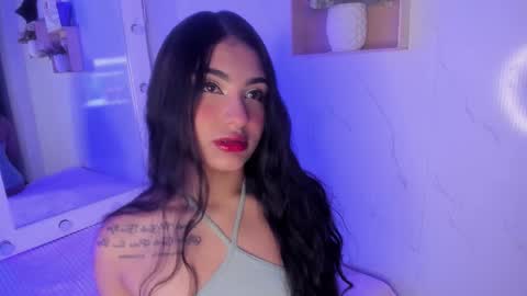 mariana  online show from 6, 11, 2025