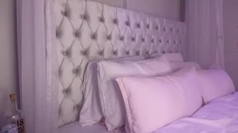 Sabrina online show from 2, 3, 2025