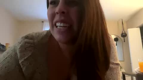 Snapshot of sabrinasunshine99 chatting on 12, 3, 2025 sabrinasunshine99 online show from 12, 3, 2025