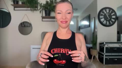 Snapshot of sacha__xx chatting on 30, 4, 2026 sacha__xx online show from 30, 4, 2026