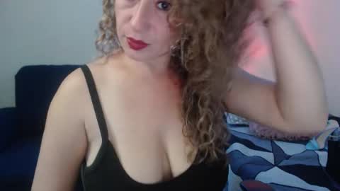 sacrletardiente online show from 21, 5, 2026