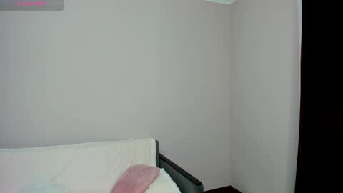 Snapshot of sacura_sacura chatting on 7, 10, 2025 Sacura online show from 7, 10, 2025