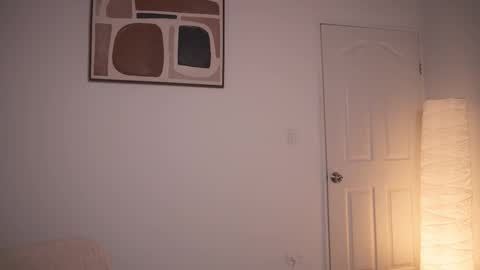 Snapshot of sadelune chatting on 17, 2, 2026 An online show from 17, 2, 2026