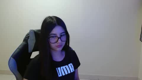 Sahaliefox  online show from 26, 11, 2025