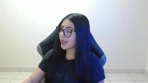 Sahaliefox  online show from 16, 4, 2026