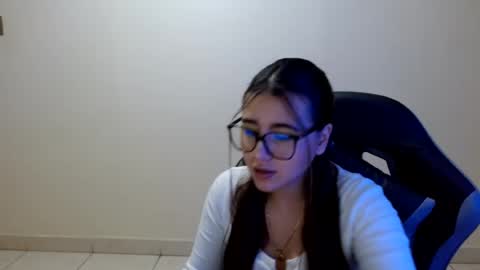 Snapshot of sahaliefox_ chatting on 24, 7, 2026 Sahaliefox online show from 24, 7, 2026