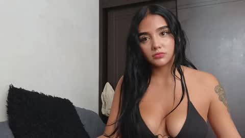 Sahara y Thiago online show from 27, 2, 2025