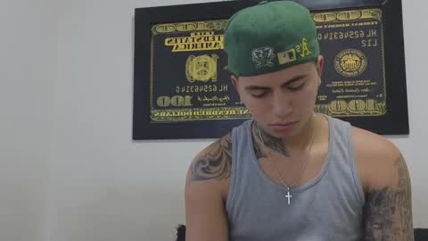 Sahara y Thiago online show from 18, 9, 2025