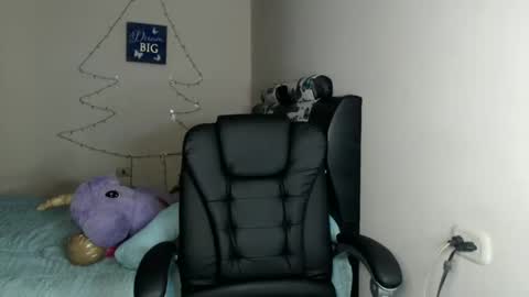 Karina online show from 1, 1, 2025