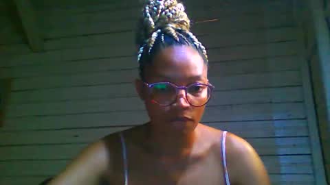 Snapshot of saida472627 chatting on 15, 11, 2025 saida472627 online show from 15, 11, 2025