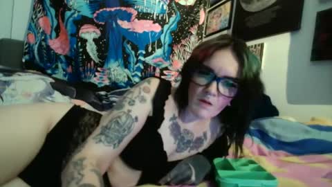 Snapshot of salemsslut chatting on 12, 12, 2024 salemsslut online show from 12, 12, 2024