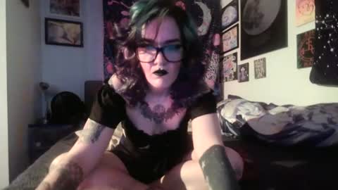 Snapshot of salemsslut chatting on 18, 12, 2024 salemsslut online show from 18, 12, 2024