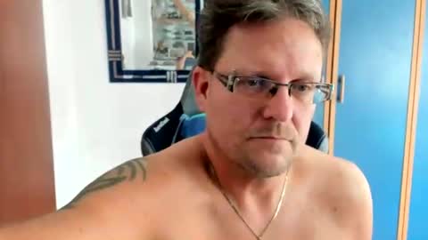 salichris online show from 23, 7, 2026