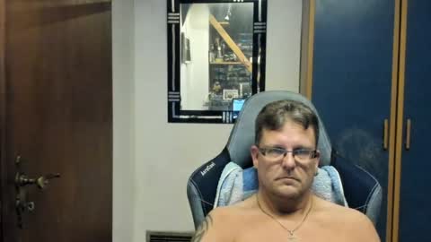 salichris online show from 8, 8, 2026