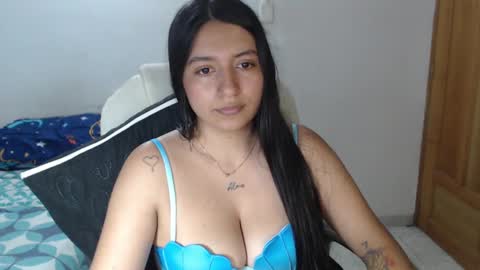 Snapshot of saliha_ chatting on 18, 1, 2025 saliha online show from 18, 1, 2025