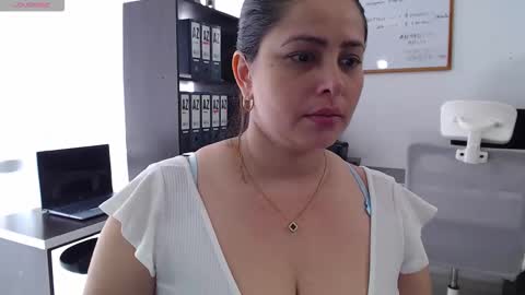 Snapshot of salome_010 chatting on 30, 10, 2025 Salome online show from 30, 10, 2025