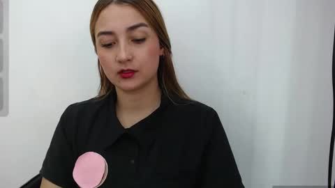 Snapshot of salome__lopez_ chatting on 21, 11, 2025 SALOME online show from 21, 11, 2025