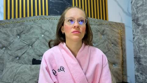 salome_cruxx online show from 2, 4, 2026