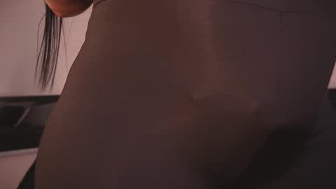 Salome Kross online show from 25, 9, 2025