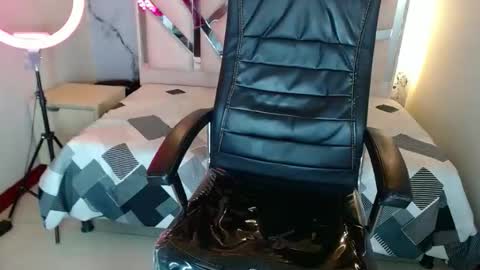 Snapshot of salomemilf202 chatting on 4, 10, 2025 salomemilf202 online show from 4, 10, 2025