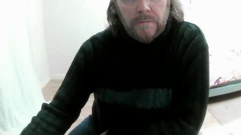 Snapshot of saltimbanquier chatting on 7, 3, 2025 Saltimbanquier Salt ou Banquier online show from 7, 3, 2025