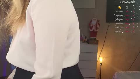 Snapshot of salut_love chatting on 20, 12, 2025 Ruby online show from 20, 12, 2025