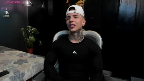 Snapshot of salvatore_damore chatting on 22, 4, 2026 SALVATORE online show from 22, 4, 2026