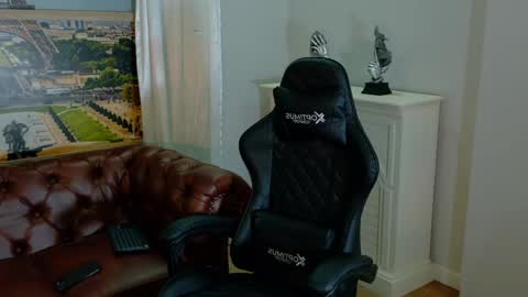 Snapshot of salvatore_damore chatting on 17, 5, 2026 SALVATORE online show from 17, 5, 2026