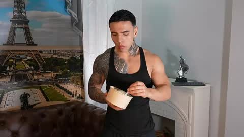 Snapshot of salvatore_damore chatting on 21, 5, 2026 SALVATORE online show from 21, 5, 2026