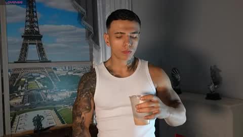 Snapshot of salvatore_damore chatting on 23, 5, 2026 SALVATORE online show from 23, 5, 2026