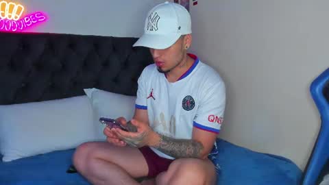 Snapshot of salvatore_dereck chatting on 2, 7, 2026 online show from 2, 7, 2026
