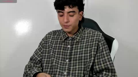 salvatore_montt online show from 1, 3, 2025