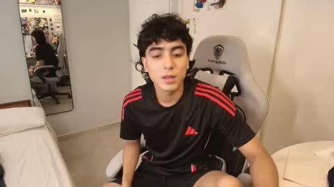 salvatore_montt online show from 5, 12, 2025