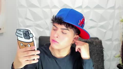 Snapshot of sam_daves_ chatting on 4, 12, 2025 Sam online show from 4, 12, 2025