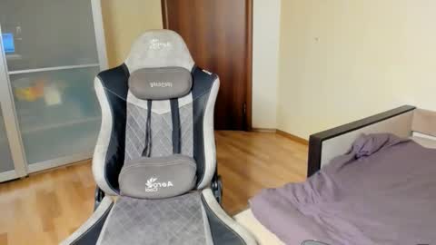 BACK IN 2 WEEKS online show from 29, 10, 2025