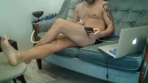 Snapshot of sam_love1985 chatting on 24, 12, 2024 sam_love1985 online show from 24, 12, 2024