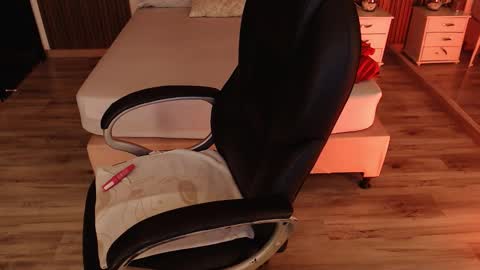 SAM MANSON online show from 6, 3, 2026