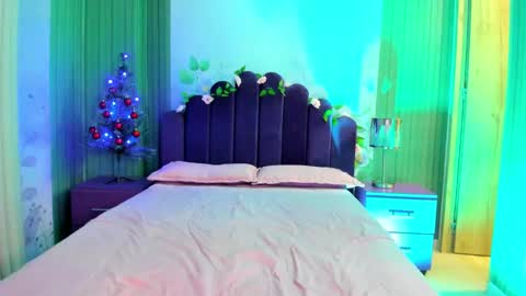 sam_naughty18 online show from 6, 12, 2024