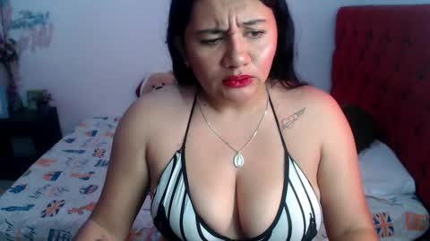 Snapshot of sam_sexyy2 chatting on 25, 11, 2025 sam_sexyy2 online show from 25, 11, 2025