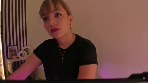 Snapshot of samaantha_white_ chatting on 8, 5, 2026 Samaantha online show from 8, 5, 2026