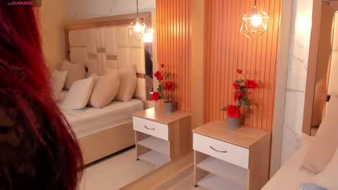 samantha   online show from 22, 12, 2025